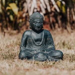 Estátua de Buda de meditação sentado japonês preto 21cm