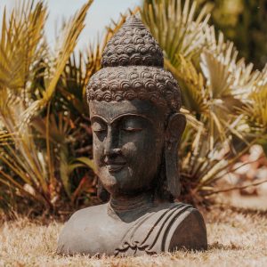 Estatua de Buda de exterior en piedra volcánica natural negra antigua 80 cm