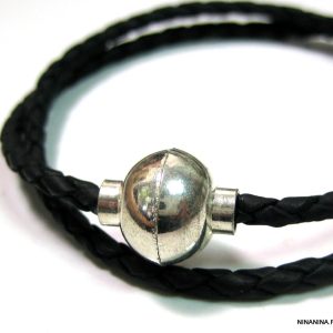 Bracelet cordon cuir tressé et fermoir aimanté
