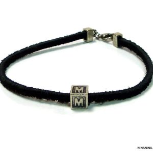 Bracelet cordon daim et lettre métal argenté
