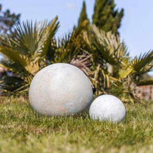 Decorative ball for solid white garden Ø 20/30/40/50 cm