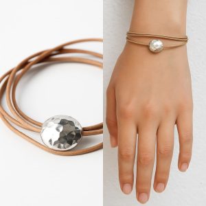Bracelet Multi Tours en Cuir Naturel et Perle Martelée en Argent 925 – Bijou Artisanal Fait Main