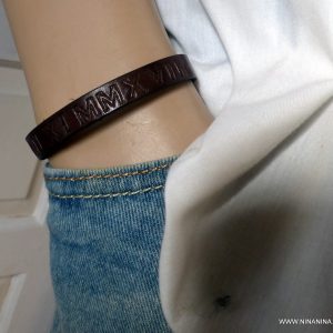 Bracelet chiffre romain luxe cuir gravé personnalisable