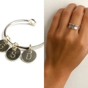 Bague jonc fine pour femme en argent 925 massif avec breloque ronde lettre personnalisée